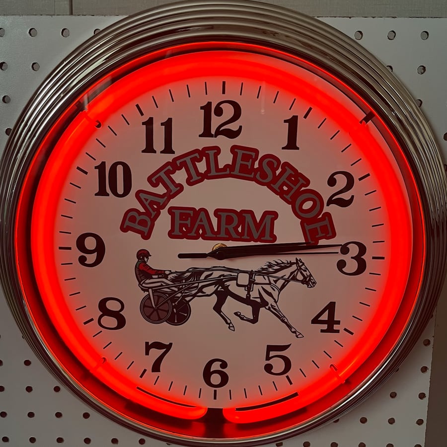 Battleshoe Farm &middot; red glow