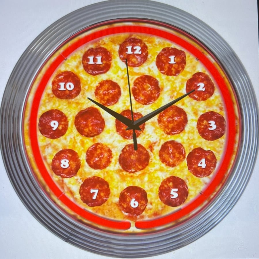 Pizza clock · red glow